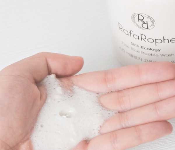 RafaRophe  Skin Ecology Fine Rice Bubble Wash - Image 3
